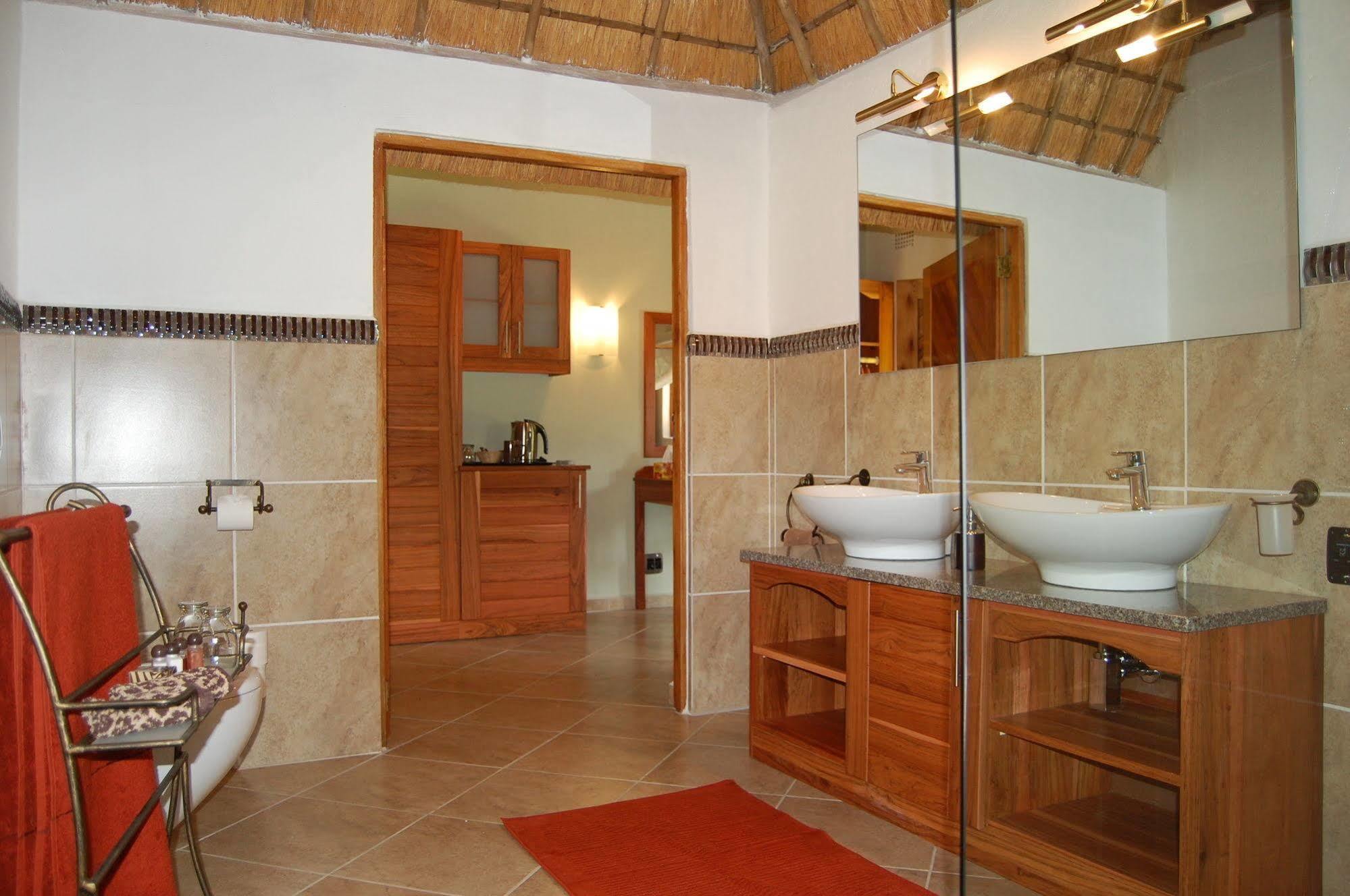 Kubu Safari Lodge Hoedspruit Exterior foto